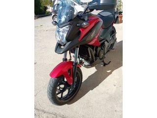 Honda NC750 X cambio automatico e sequenziale