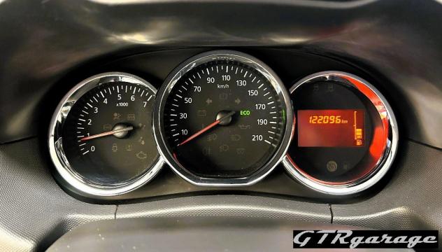 DACIA - Duster - 1.6 115 CV S&S 4x2 SS Laur. Fam. - Foto 8