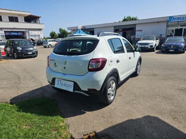 DACIA - Sandero - 0.9 TCe 90 CV S&S Lauréate - Foto 6