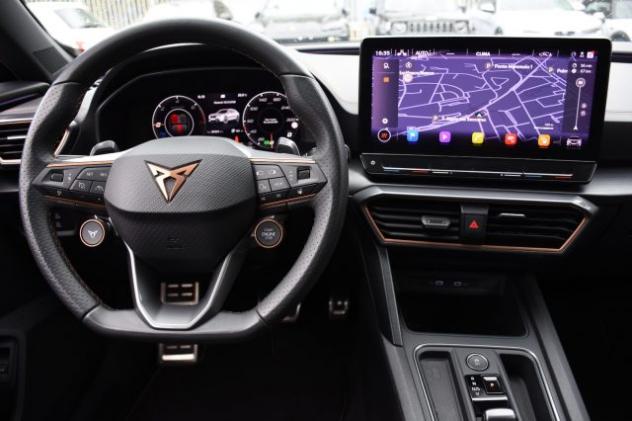 CUPRA Formentor 1.4 e-Hybrid DSG VZ *TETTO*19"*CAM360*PELLE* rif. 24163886 - Foto 9