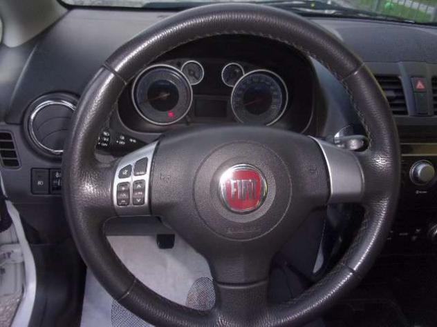 FIAT Sedici 1.6 16v Emotion 4x4 120cv-UNICO PROPRIETARIO rif. 24204029 - Foto 10