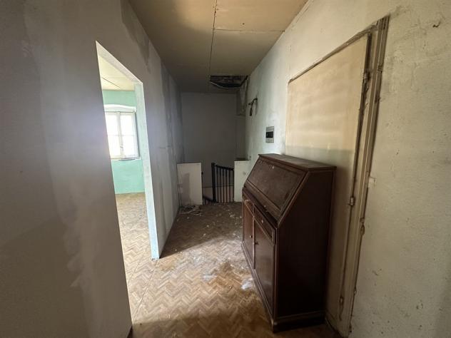 PORZIONE DI CASA DA RISTRUTURARE A LECCO Maggianico - Foto 19