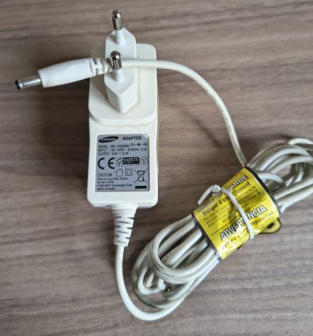 alimentatore adattatore SAMSUNG model APN1105EBWW 5V 2.2 A
