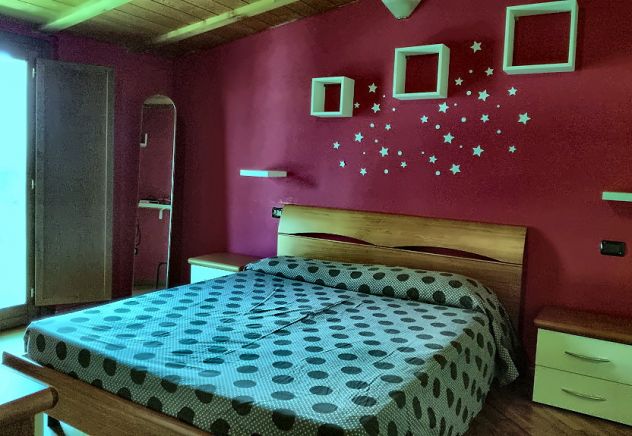 Bilocale luminoso ai piedi della collina – Metro e servizi – parcheggio - Foto 2