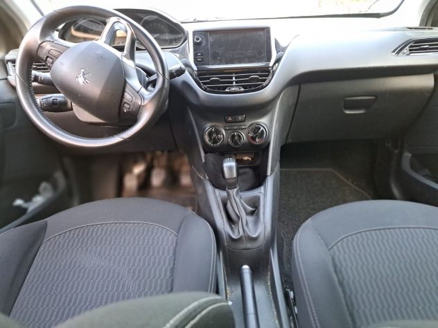 Peugeot 208 1.2 PureTech Allure 82CV– SOLO 25.000 km – Pari al Nuovo - Foto 8