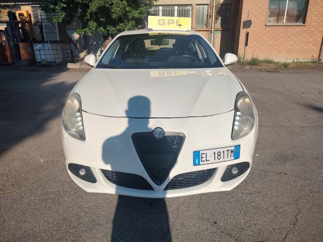 Alfa Romeo Giulietta 1.4 Turbo 120 CV BENZINA GPL CON SCADENZA 2032, OK NEOPATENTATI. - Foto 3
