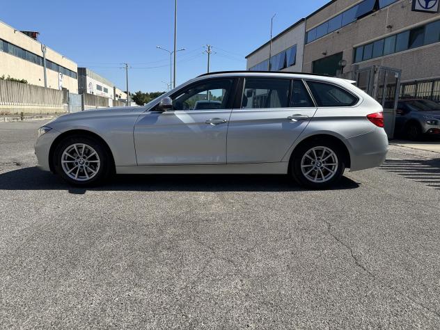 BMW Serie 3 318d Business Advantage Automatica 150cv - Foto 3