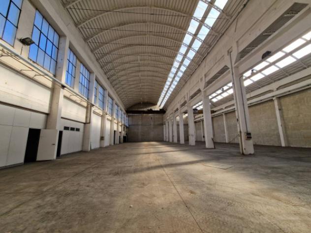 Immobile di 3215 m² con più di 5 locali in affitto a Settimo Milanese - Foto 17