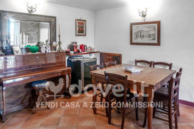 Villa di 250 m² con più di 5 locali e posto auto in vendita a Castel del Piano - Foto 8