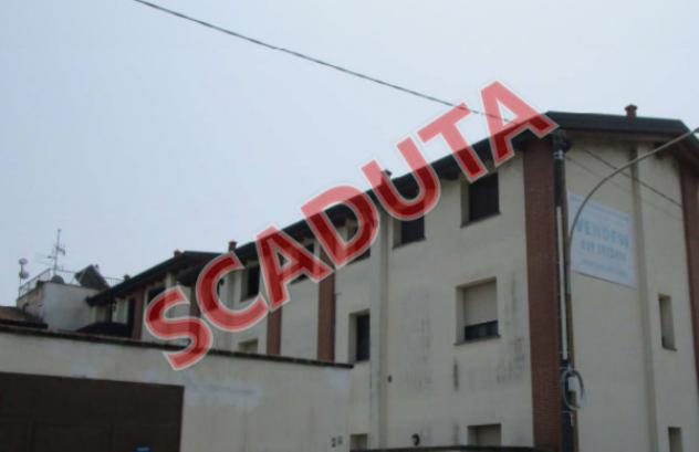 Immobile in asta di 80 m², box auto in vendita a Pizzale