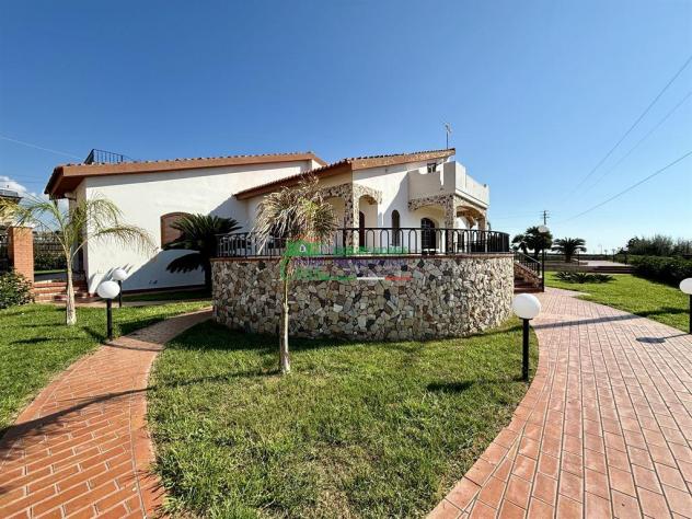 Rif. 2315- Villa esclusiva con piscina a Marina di Ragusa - Foto 2
