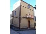 ABITAZIONE SINGOLA, con ingresso indipendente, di mq 118