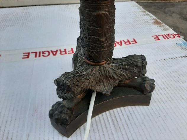 LAMPADA DA TAVOLO  ANTICA  IN LEGA CON CAPPELLO IN TELA - Foto 2