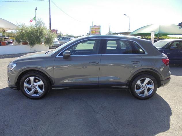 Audi Q3 35 TDI S tronic Business Advanced - Foto 9