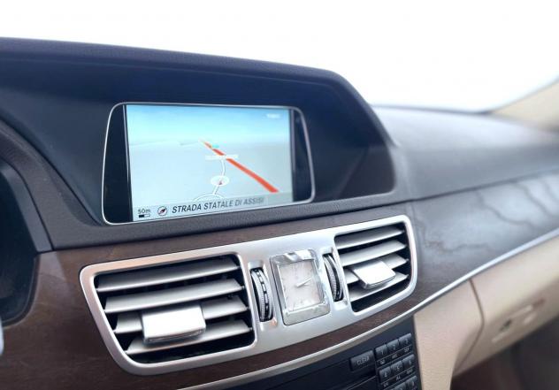 Mercedes-Benz Classe E E 300 BlueTEC Hybrid Premium IVA ESPOSTA ** OFFERTA RISERVATA SOLO PER OPERATORI DEL SETTORE ** - Foto 9