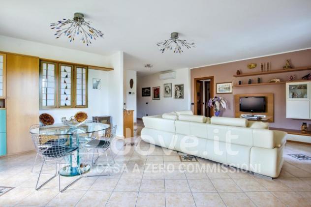 Villa di 359 m² con 5 locali e box auto doppio in vendita a Brezzo di Bedero - Foto 8