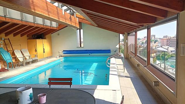 Seregno (MB) ATTICO con Piscina Privata e doppio ingresso per due unità abitative distinte ma adiacenti - Foto 3