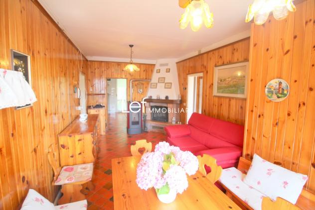 CASA INDIPENDENTE di 8 vani e di 196 mq (VALDOBBIADENE) rif. LC04_3 - Foto 5