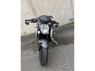 MV AGUSTA BRUTALE 800