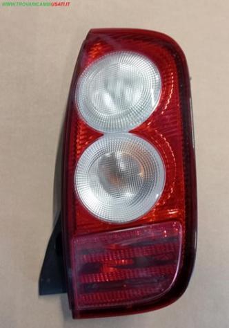 FANALE POST.D.(fino al 07/2005) NISSAN MICRA (K12E) 3p / 5p  Parti elettriche  Fanaleria  Fanali  Fanale post. sx. NISSAN - MICRA 3p / 5p - 01-01-2003
