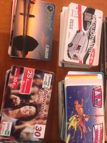 410 CARTE TELEFONICHE ITALIANE E STRANIERE E RICARICHE