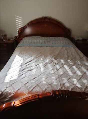Camera da letto completa in stile classico in legno massello - Foto 3