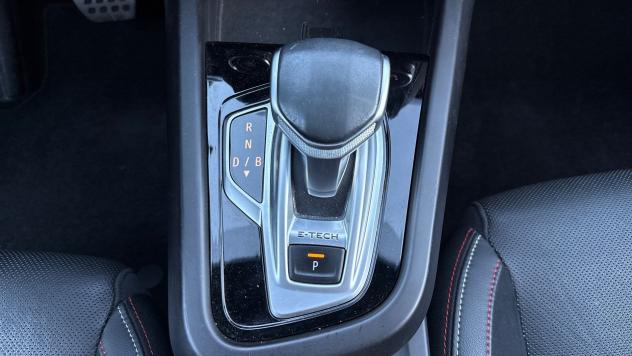 Renault Arkana 2021 1.6 E-Tech full hybrid R.S. Line Auto 145cv - Foto 8