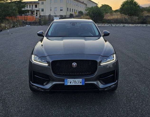 JAGUAR F-PACE R-SPORT