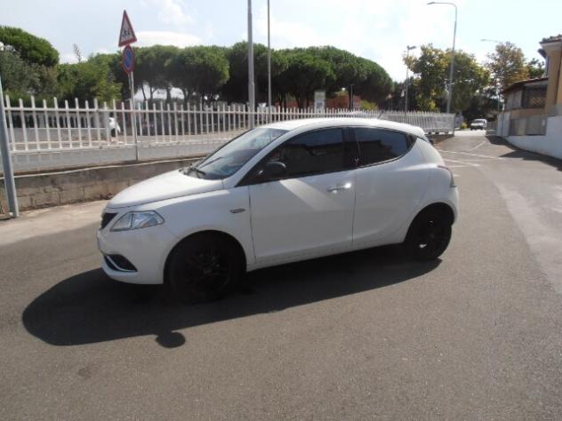LANCIA Ypsilon 3ª serie Ypsilon 1.2 69 CV 5 porte Silver - Foto 6