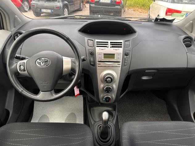 Toyota Yaris 1.3 5 porte - Foto 9