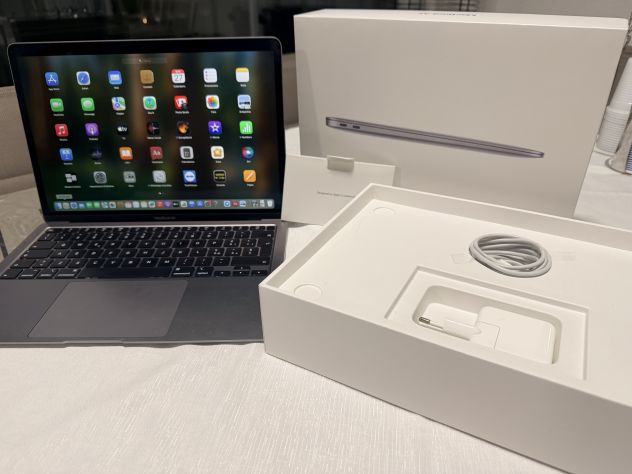 MacBook Air, 13-inch Grigio - Foto 4