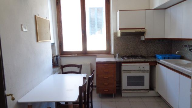 SINGOLA CON BAGNO PER STUDENTESSE - Foto 3