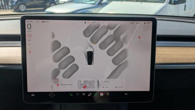 TESLA Model Y Performance Dual Motor awd 350Kw rif. 24144208 - Foto 9