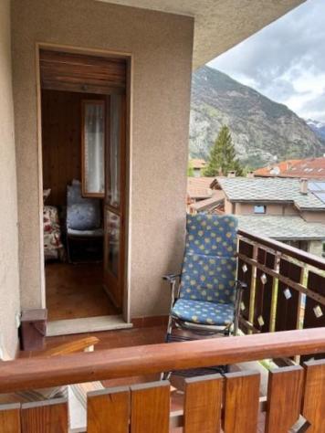 OULX - VENDITA BILOCALE AMPIO CON BALCONE E GARAGE - Foto 13