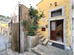Rif.2666 - Casa Indipendente in affitto ristrutturata a Modica Bassa