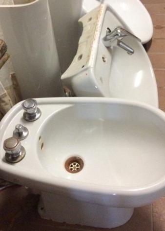 LAVANDINO A COLONNA E BIDET - Foto 3