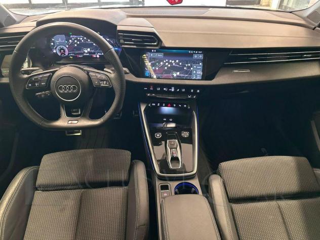 AUDI - A3 Sportback - SPB 35 TDI S tronic S line Plus Identity Black - Foto 7