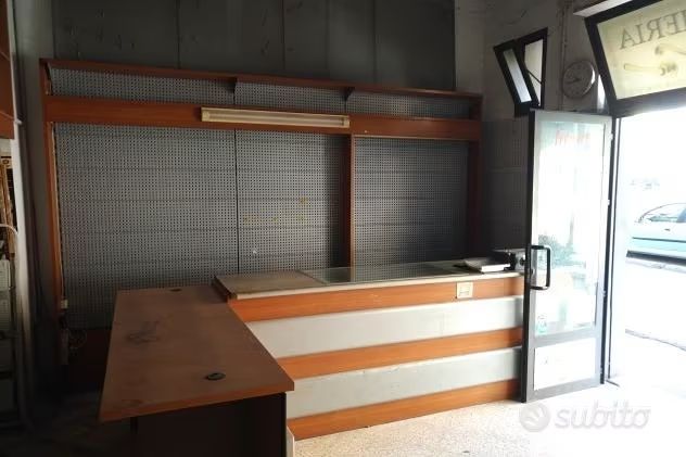 ARREDO COMMERCIALE - Foto 3