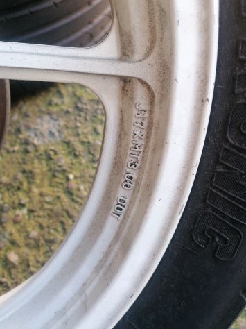 Suzuki RG 500 Gamma ruota posteriore con disco usata - Foto 3