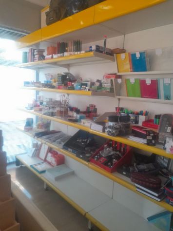 Stock merce e arredamento - Foto 10
