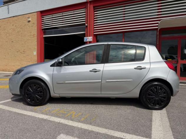 Renault Clio 5p 1.2 16v Confort, NEOPATENTATI OK! - Foto 3