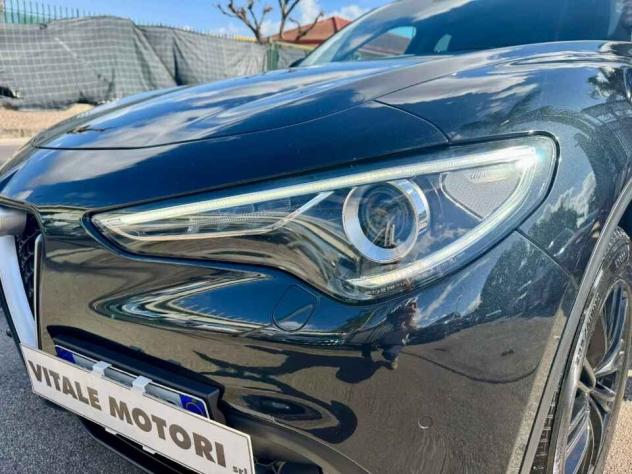 Alfa Romeo Stelvio 2.2 Turbodiesel 190 CV AT8 Q4 Executive - Foto 4