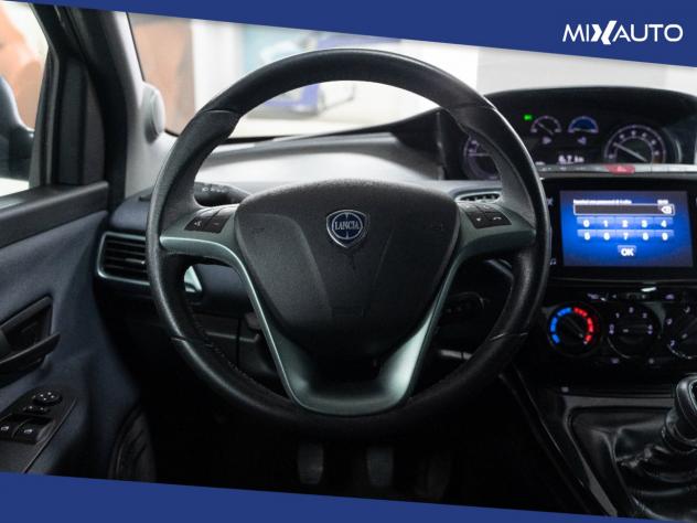 Lancia Ypsilon 1.0 Firefly Hybrid Gold Plus 70CV 5 Porte - Foto 12