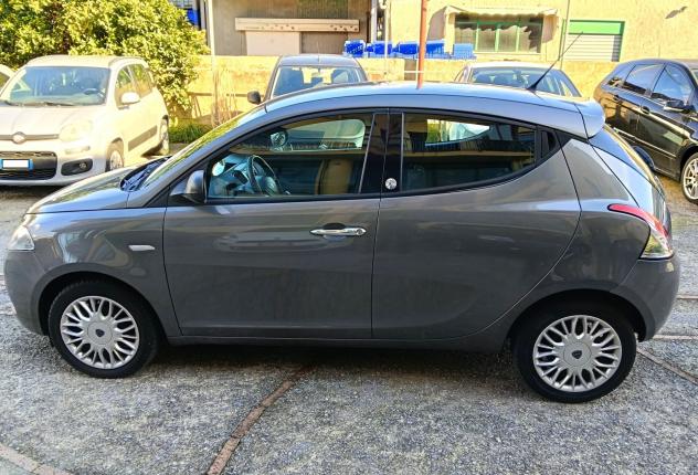 Lancia Ypsilon 1.2 69 CV 5 porte GPL Ecochic garanzia 12 mesi - Foto 5