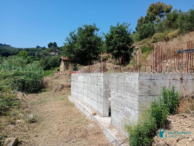 Vallebona VENDESI RUSTICO CON GIARDINO PRIVATO - Foto 8