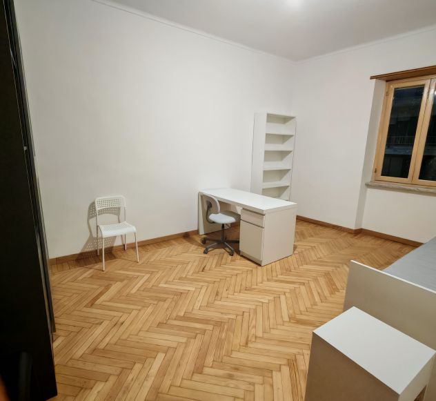 Stanze ammobiliate in zona servita e accogliente - Foto 3