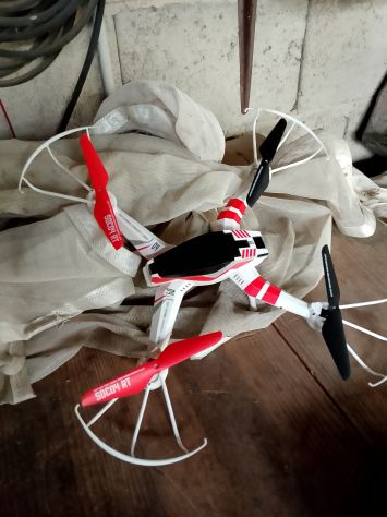 per principianti vendo Drone pieghevole custodia rig eliche di ricambio. - Foto 4