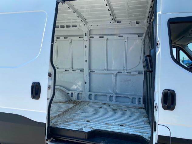 Iveco Daily 35S12 2.3 HPT PC - Foto 10