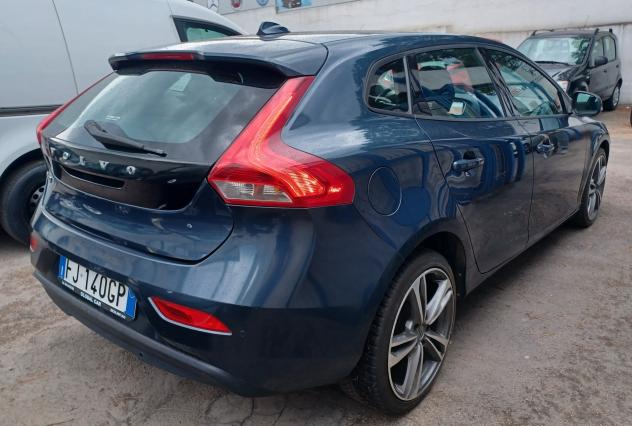 Volvo V40 D3 Geartronic Momentum ANNO 2017 - Foto 4