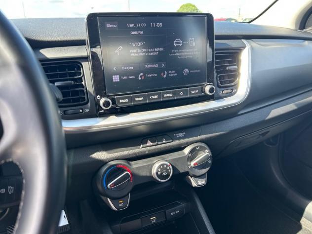 Kia Stonic 1.2 Style ecogpl 82cv - Foto 9